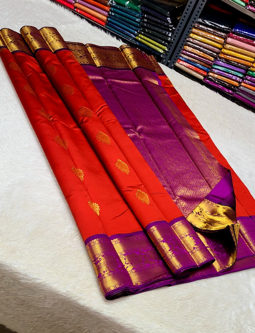 Beautiful Kanchipuram Premium Quality Pure Mix Vaira Oosi Silk Saree