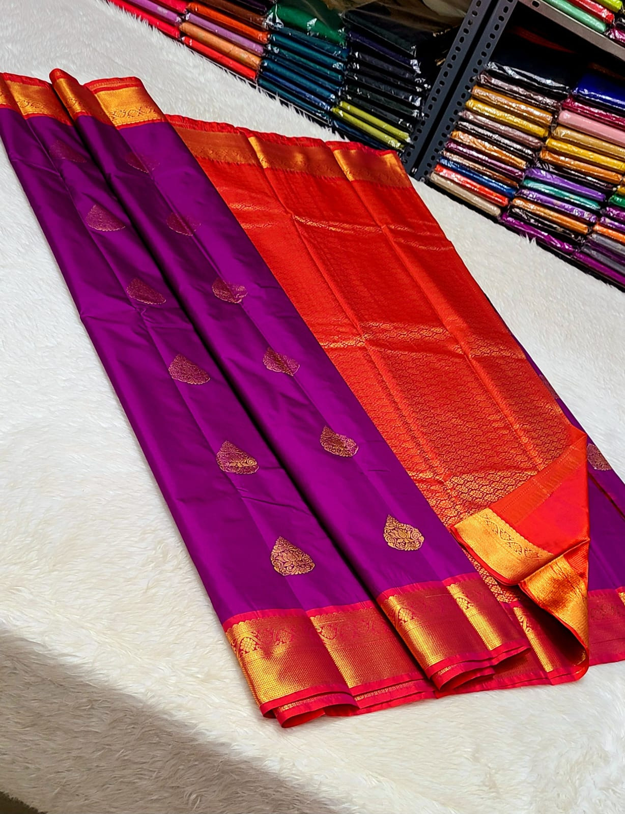 Beautiful Kanchipuram Premium Quality Pure Mix Vaira Oosi Silk Saree