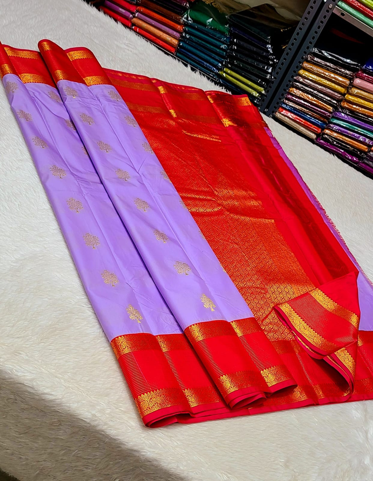 Beautiful Kanchipuram Premium Quality Pure Mix Vaira Oosi Silk Saree