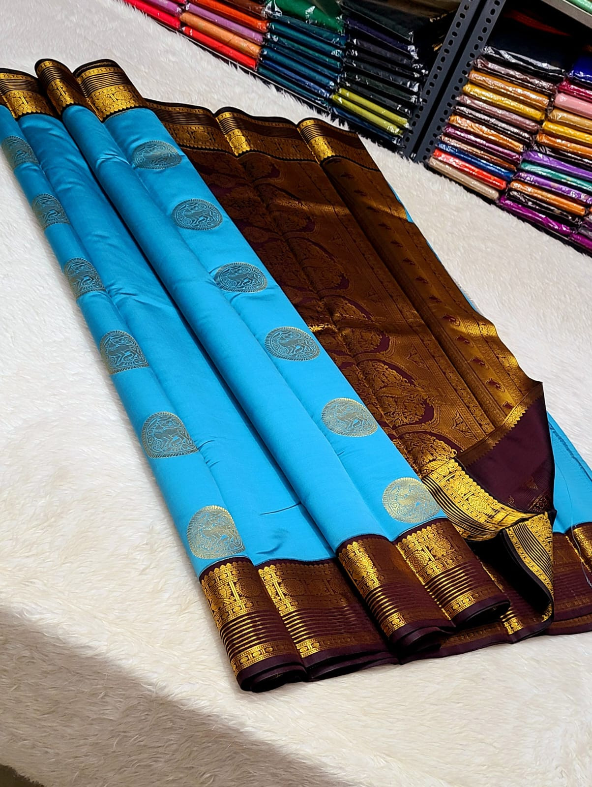 Beautiful Kanchipuram Premium Quality Pure Mix Vaira Oosi Silk Saree