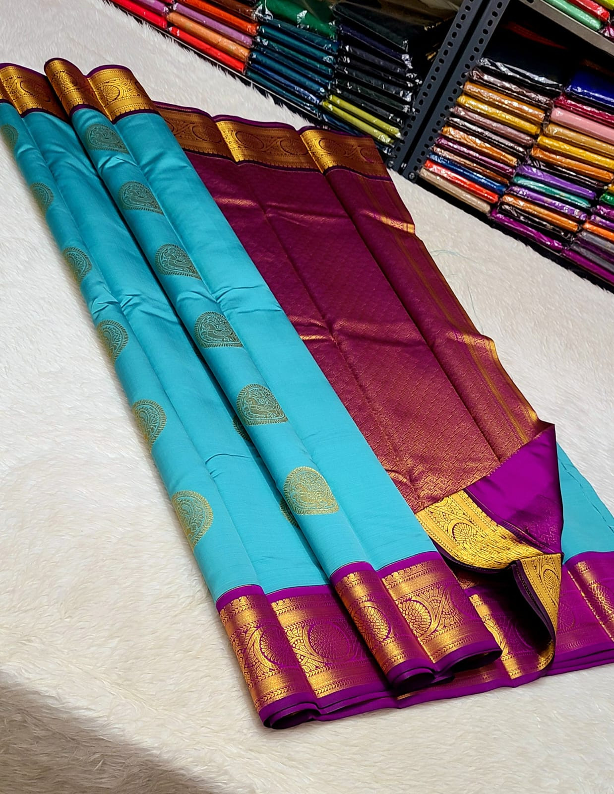 Beautiful Kanchipuram Premium Quality Pure Mix Vaira Oosi Silk Saree