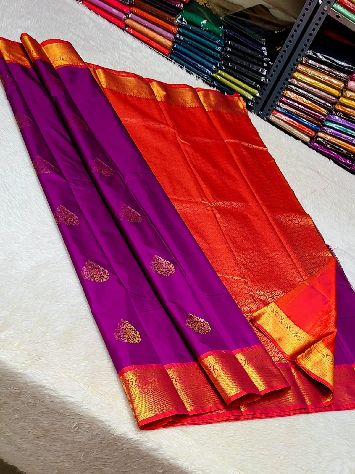 Beautiful Kanchipuram Premium Quality Pure Mix Vaira Oosi Silk Saree