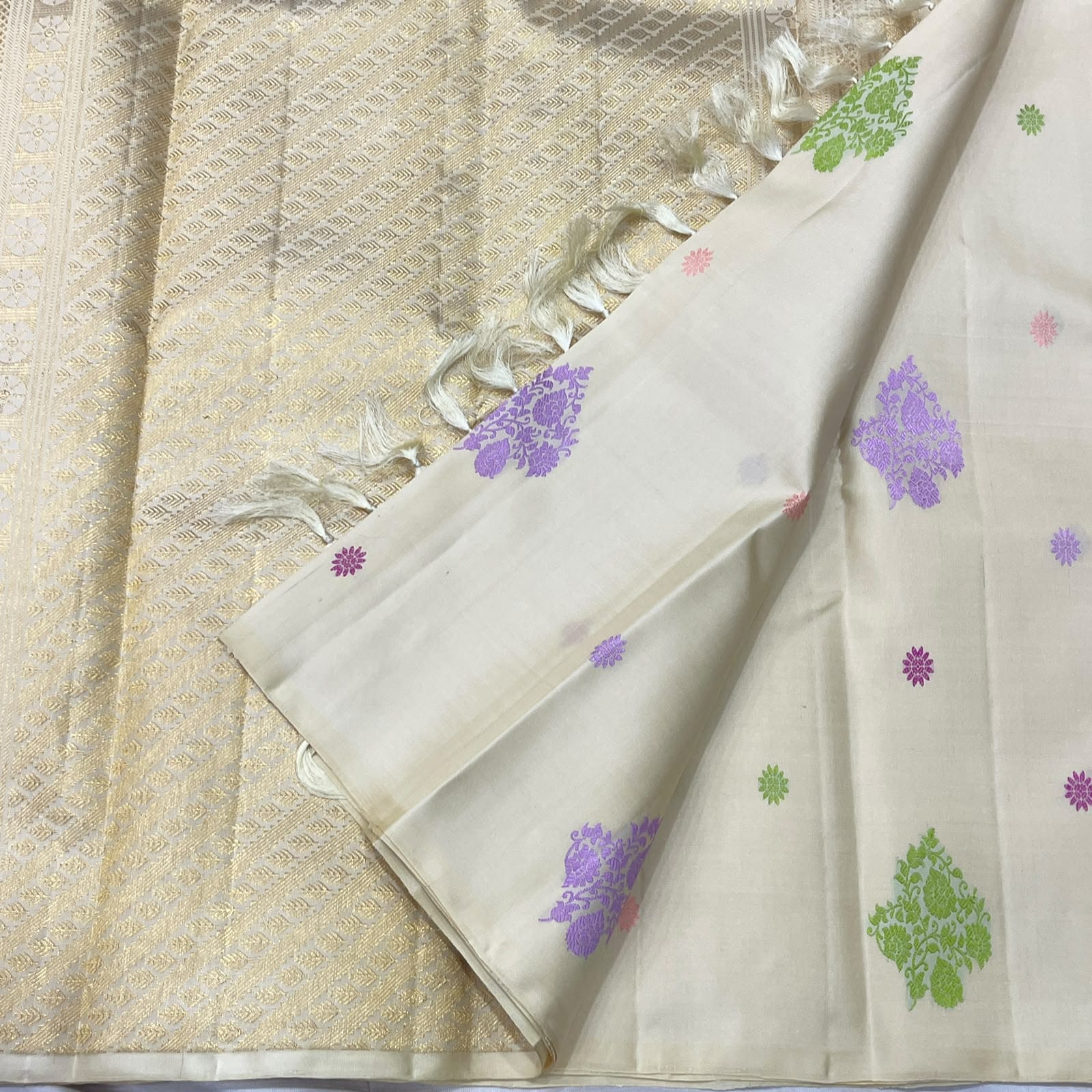 Kanchipuram Pure Silk Without Border Saree