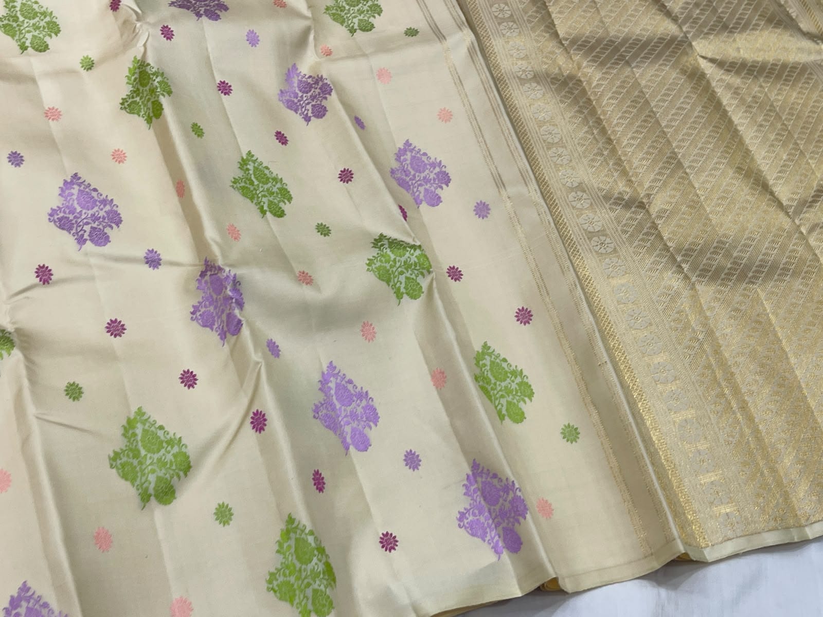 Kanchipuram Pure Silk Without Border Saree