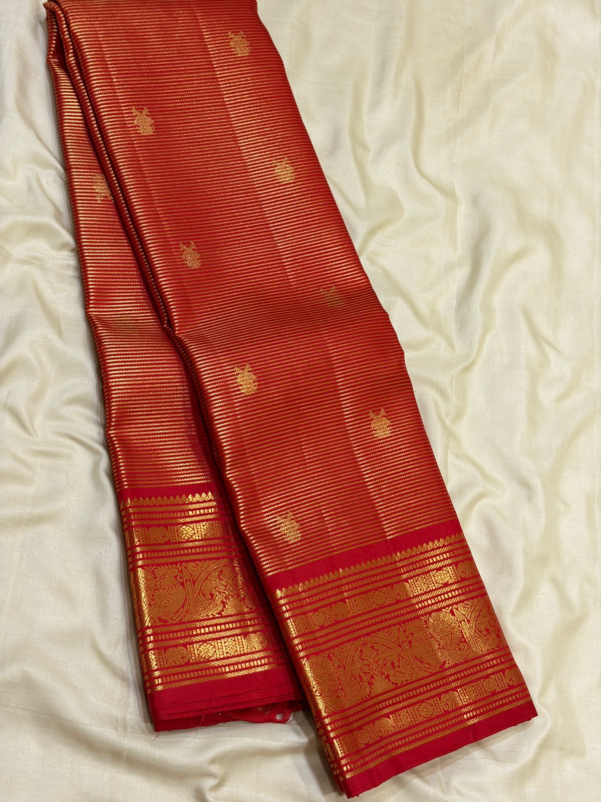 Kanchipuram Pure Silk Vaira Oosi Saree