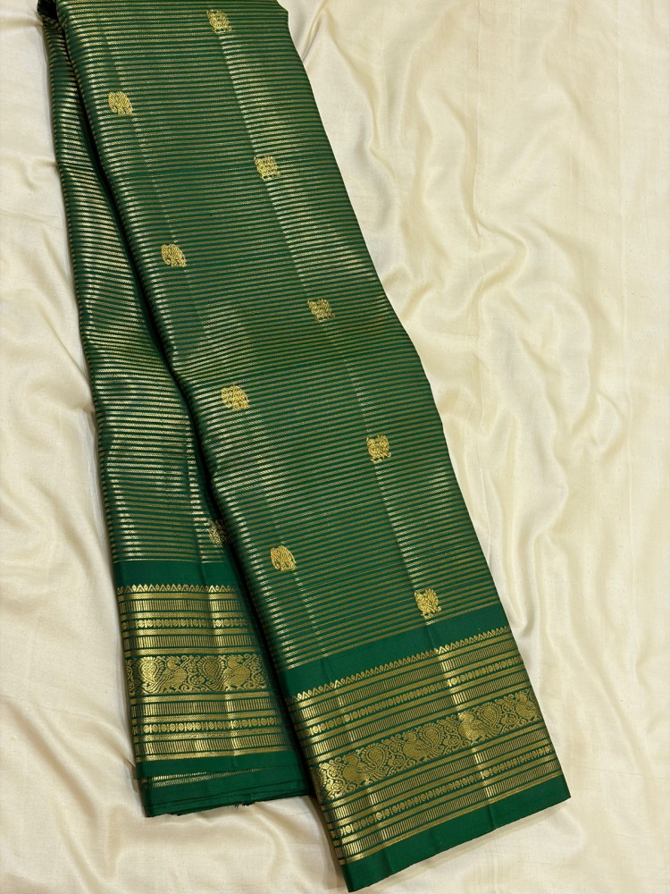 Image of Kanchipuram Pure Silk Vaira Oosi Saree