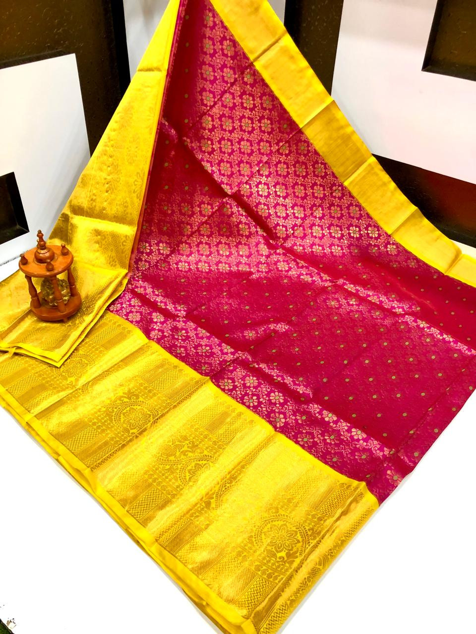 Kuppadam Special Border Bridal Saree