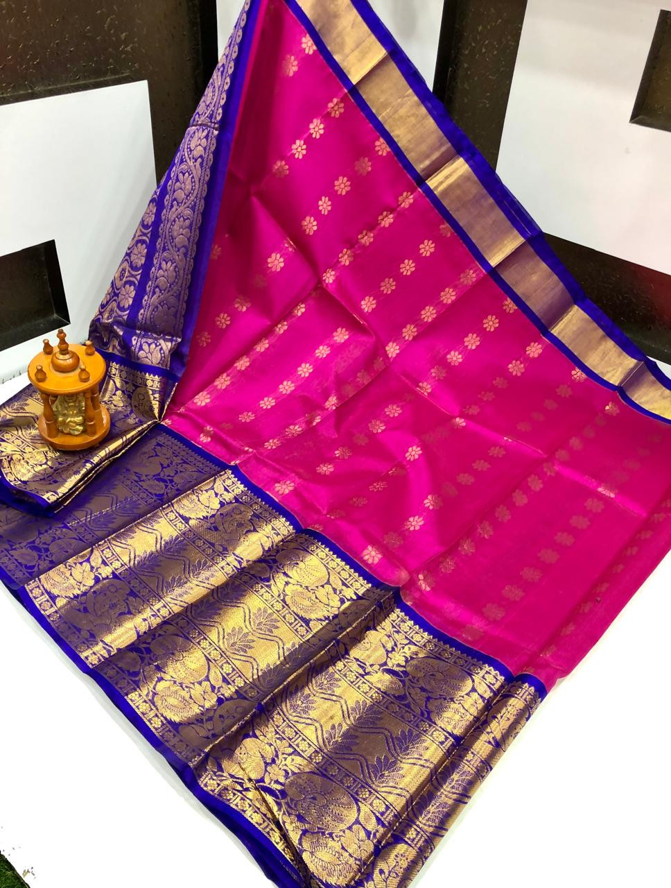 Kuppadam Special Border Bridal Saree