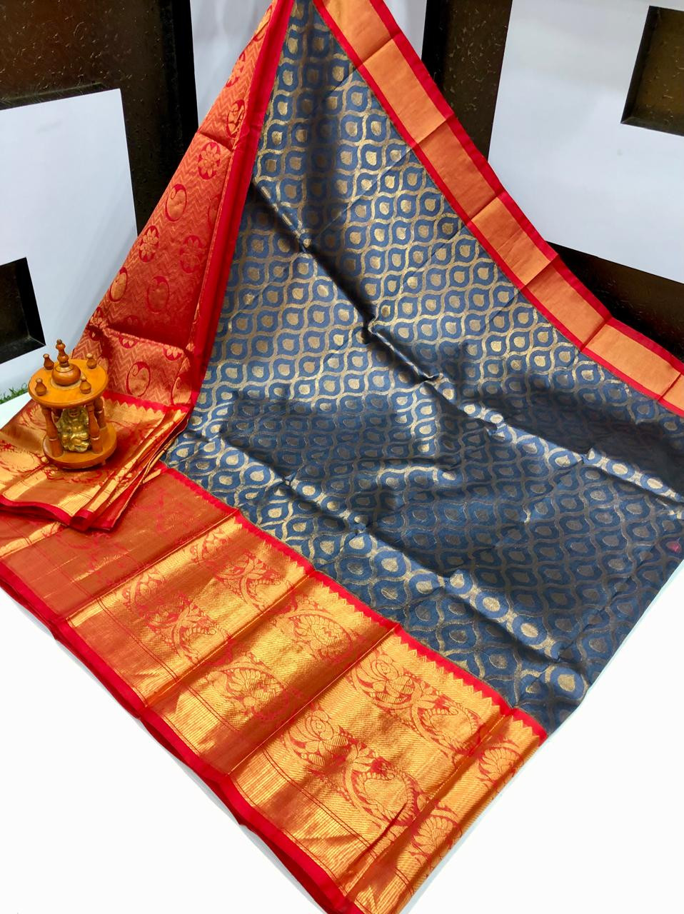 Kuppadam Special Border Bridal Saree