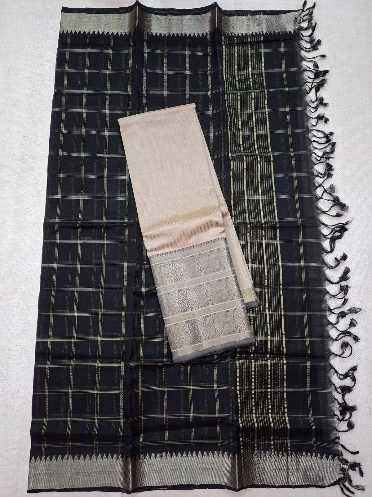 Hand woven mangalagiri LT silk  cotton BIG KANCHI border lehanga sets  langa voni sets 