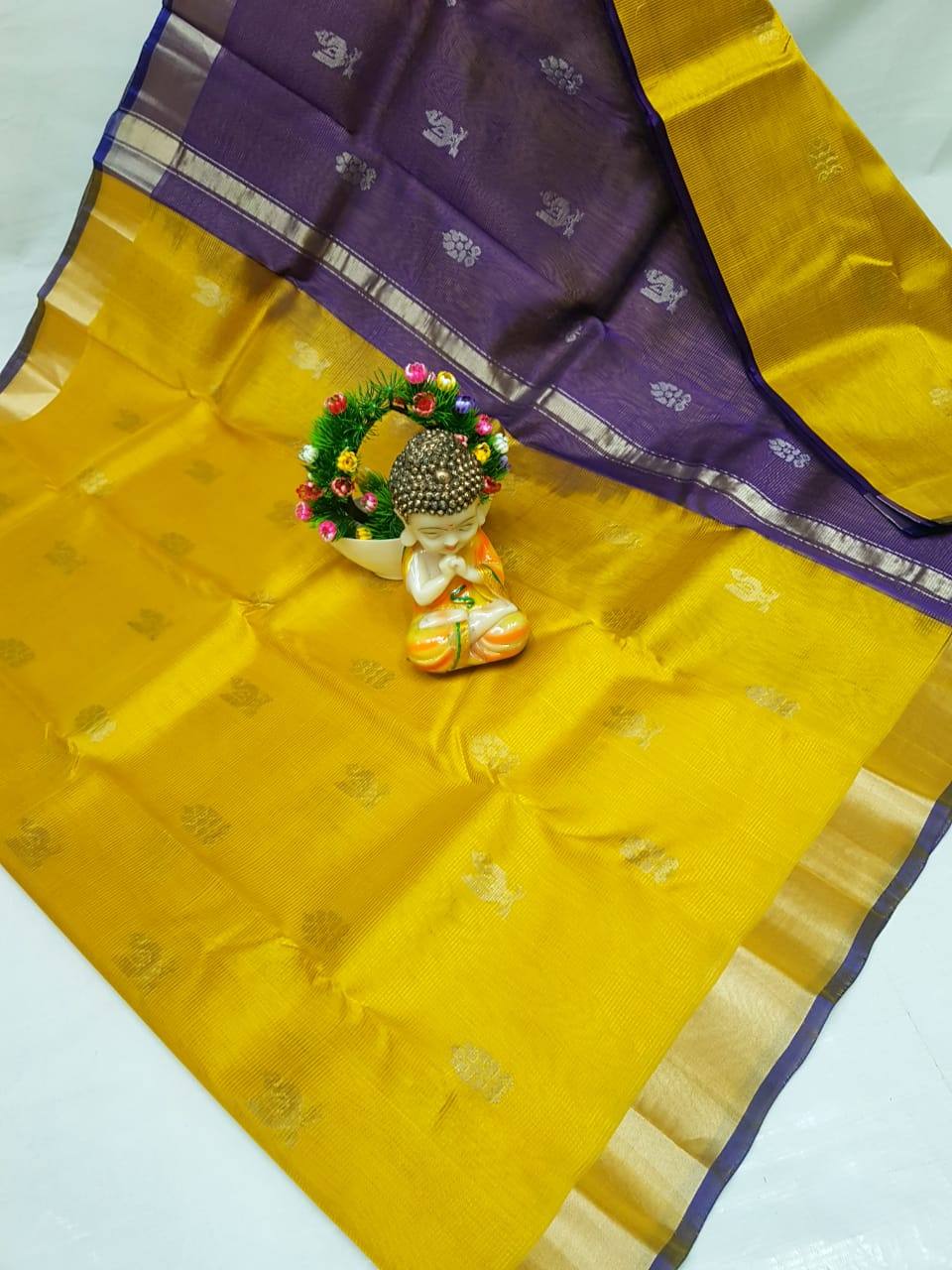 Mangalagiri Small Butta Saree