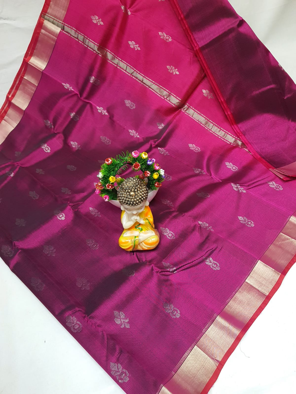 Mangalagiri Small Butta Saree