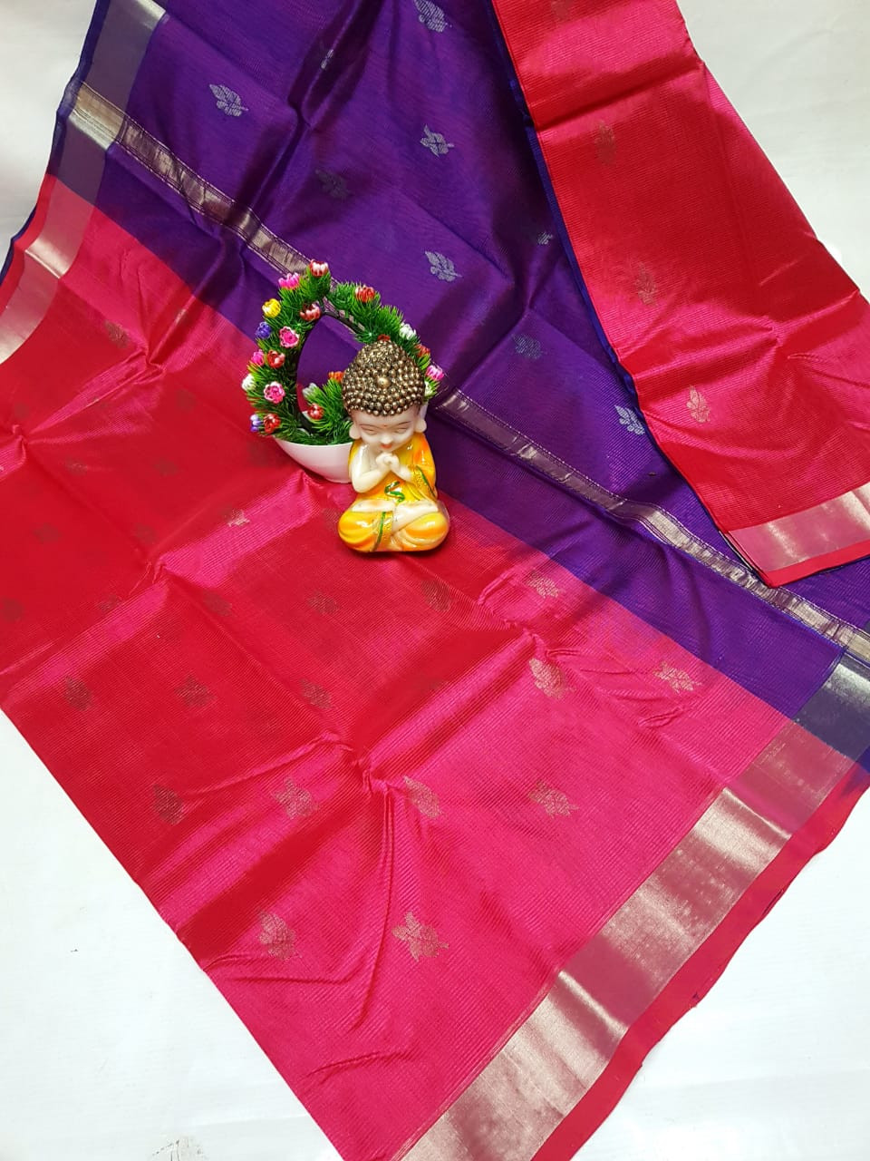 Mangalagiri Small Butta Saree