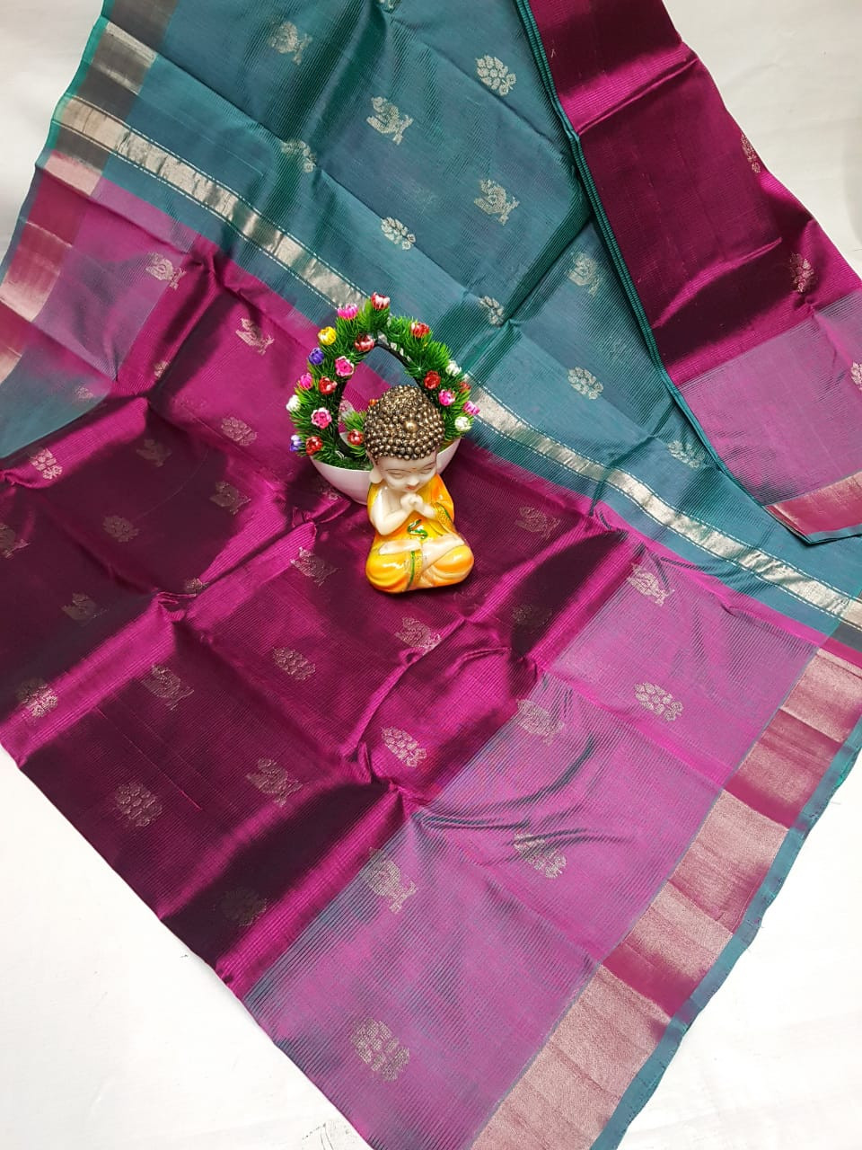 Mangalagiri Small Butta Saree