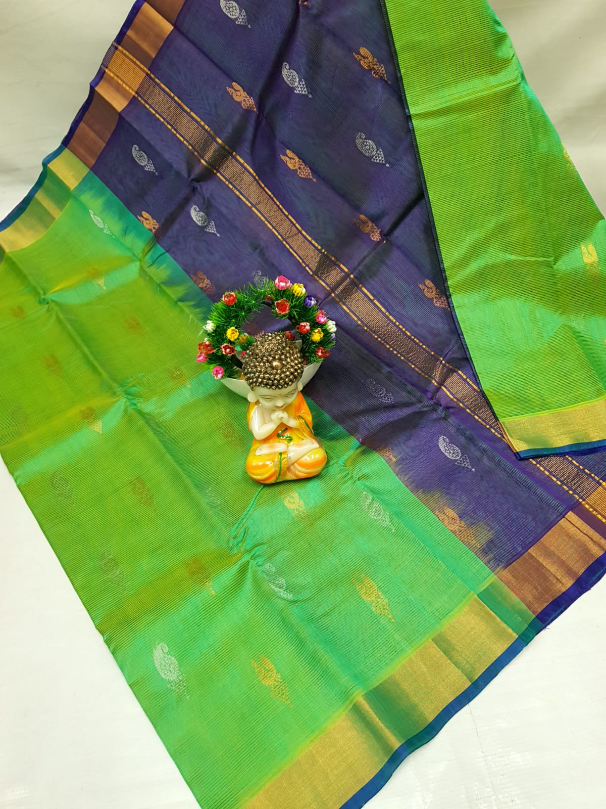 Mangalagiri Small Butta Saree