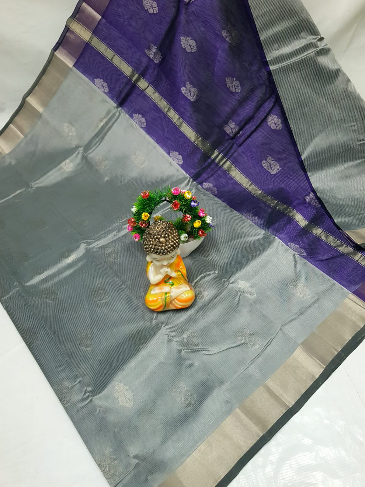 Mangalagiri Small Butta Saree