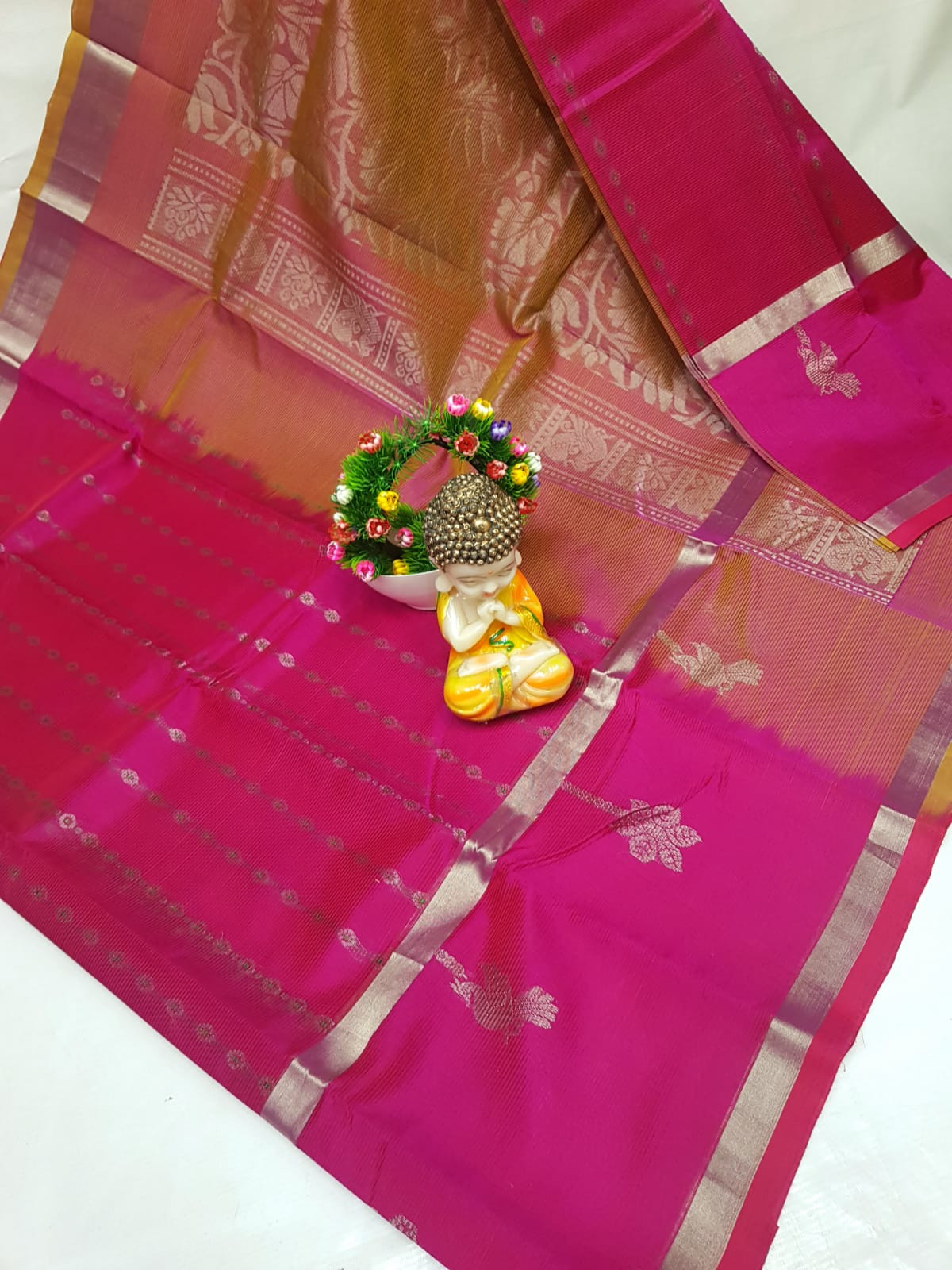 Mangalagiri Small Butta Saree