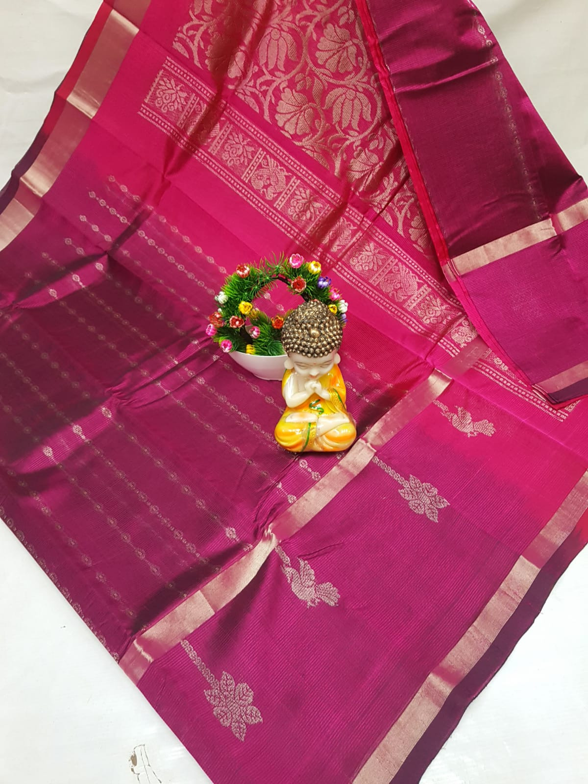 Mangalagiri Small Butta Saree