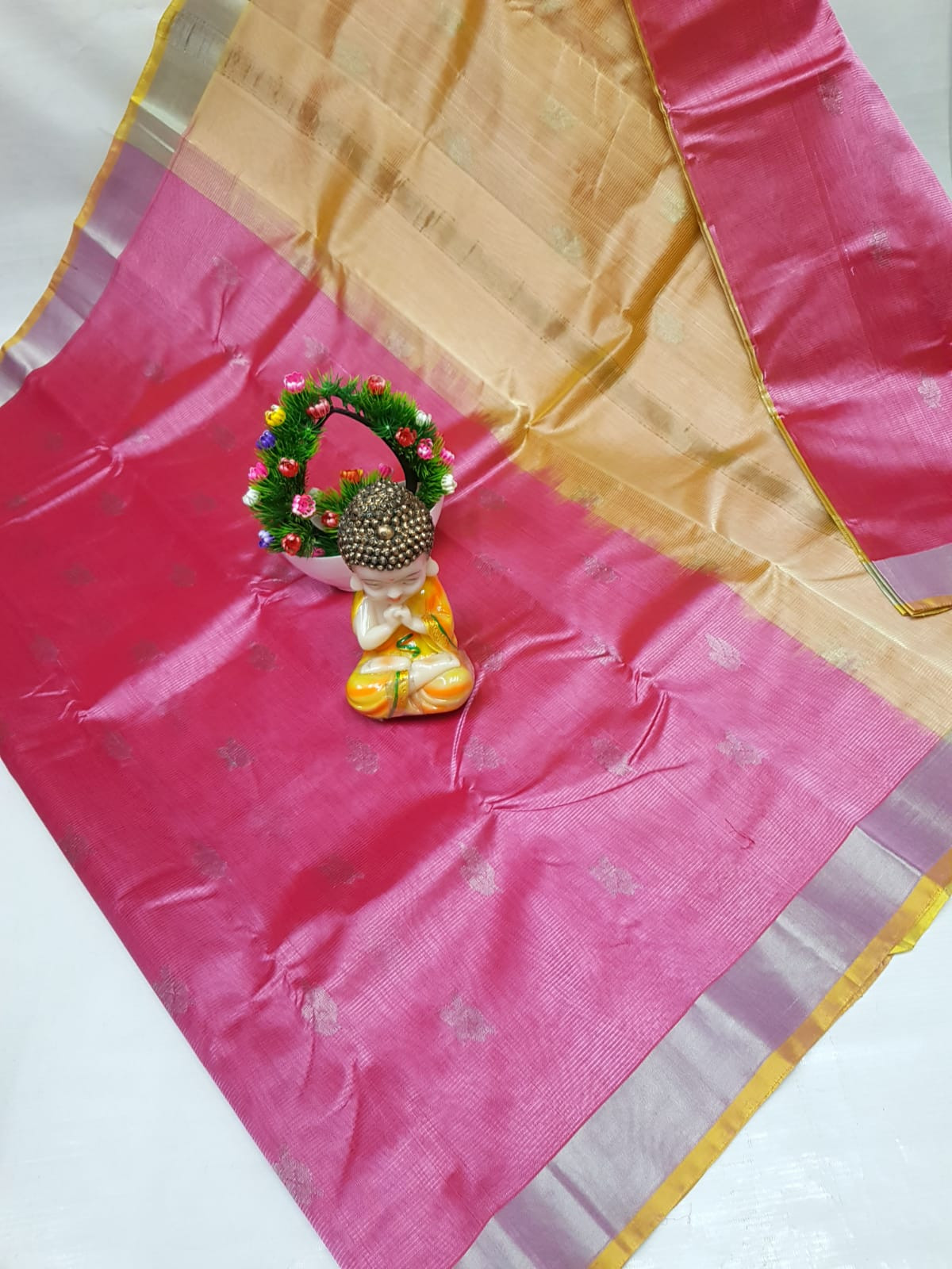Mangalagiri Small Butta Saree