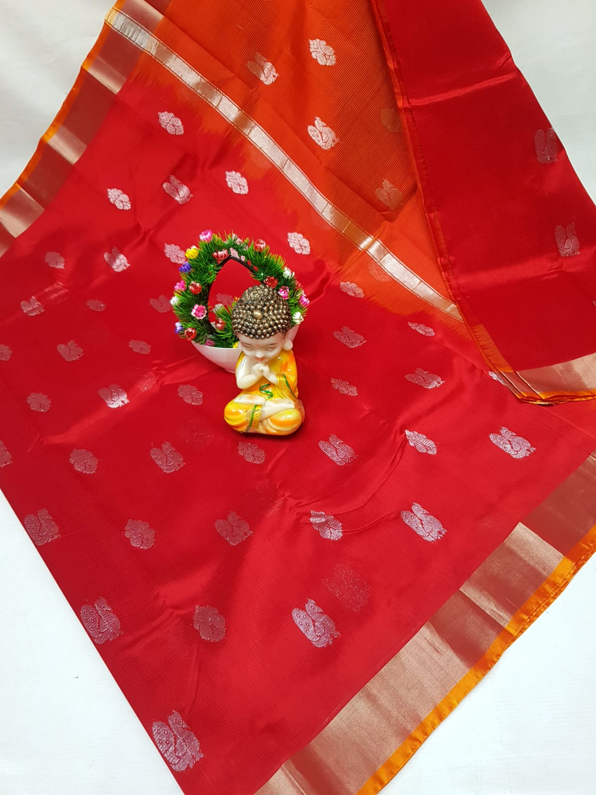 Mangalagiri Small Butta Saree