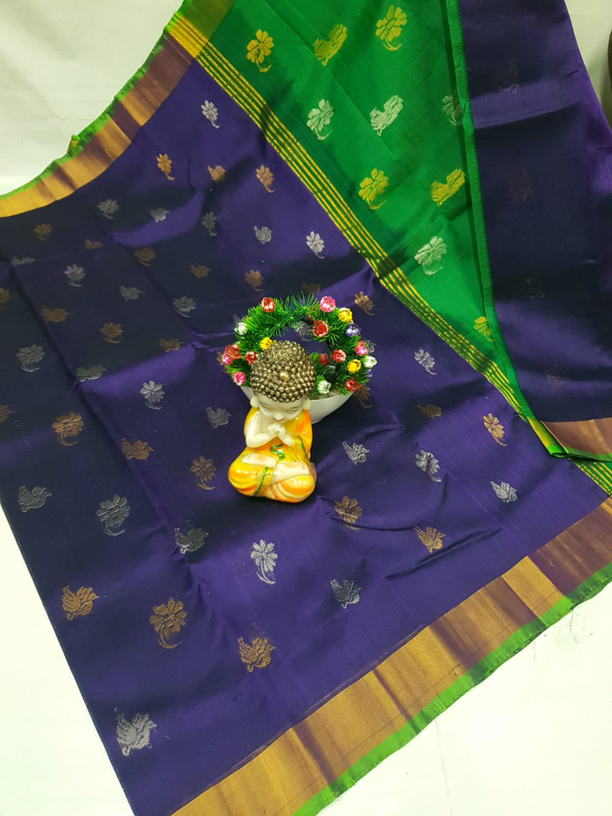 Mangalagiri Small Butta Saree