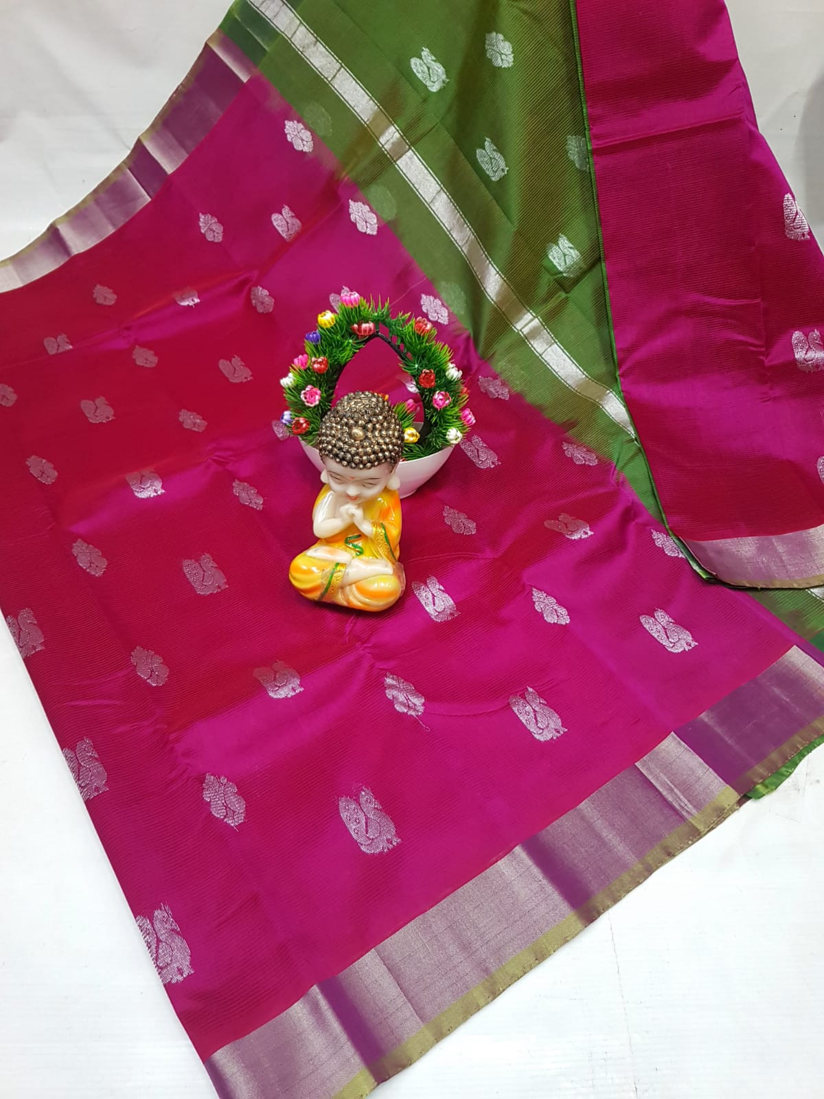 Mangalagiri Small Butta Saree