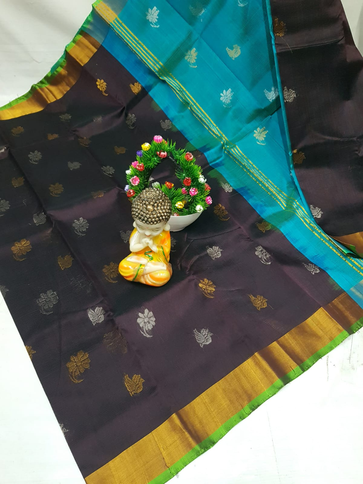 Mangalagiri Small Butta Saree