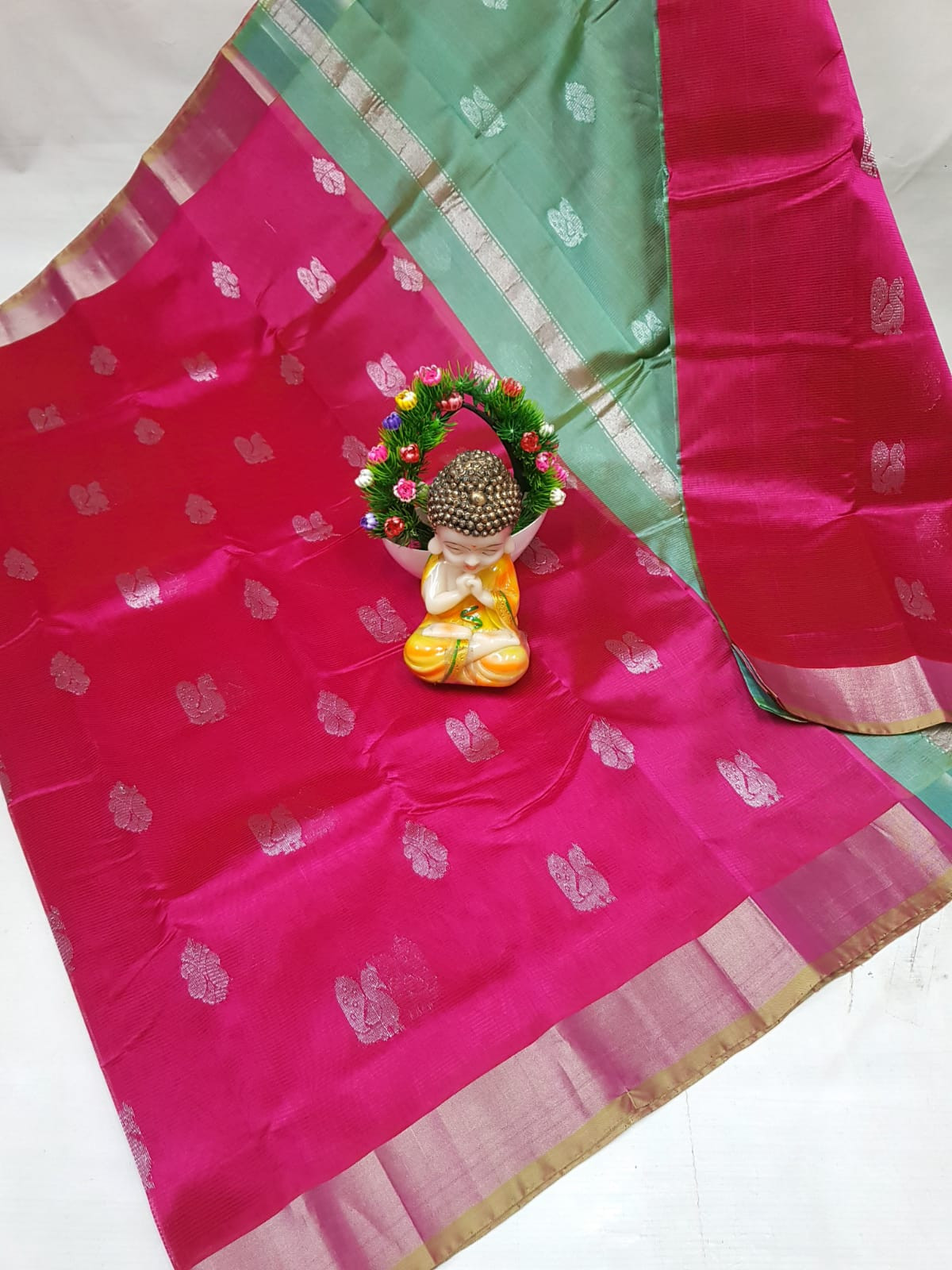 Mangalagiri Small Butta Saree