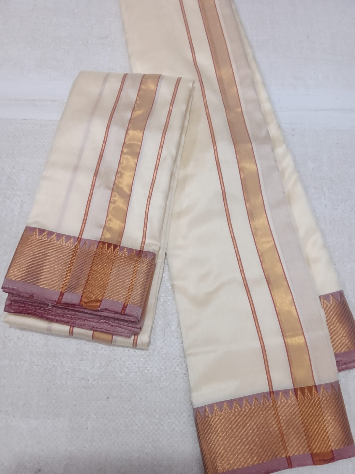 Handloom Mangalagiri Pure Silk Pancha Kanduva Set for Men