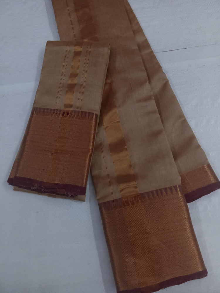 Image of Handloom Mangalagiri Silk Cotton Pancha Kanduva Set for Men