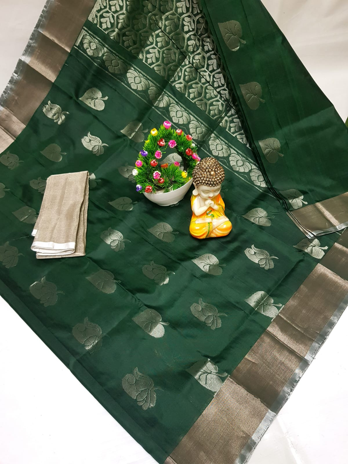Uppada Pure Silk Silver Big Butta Saree