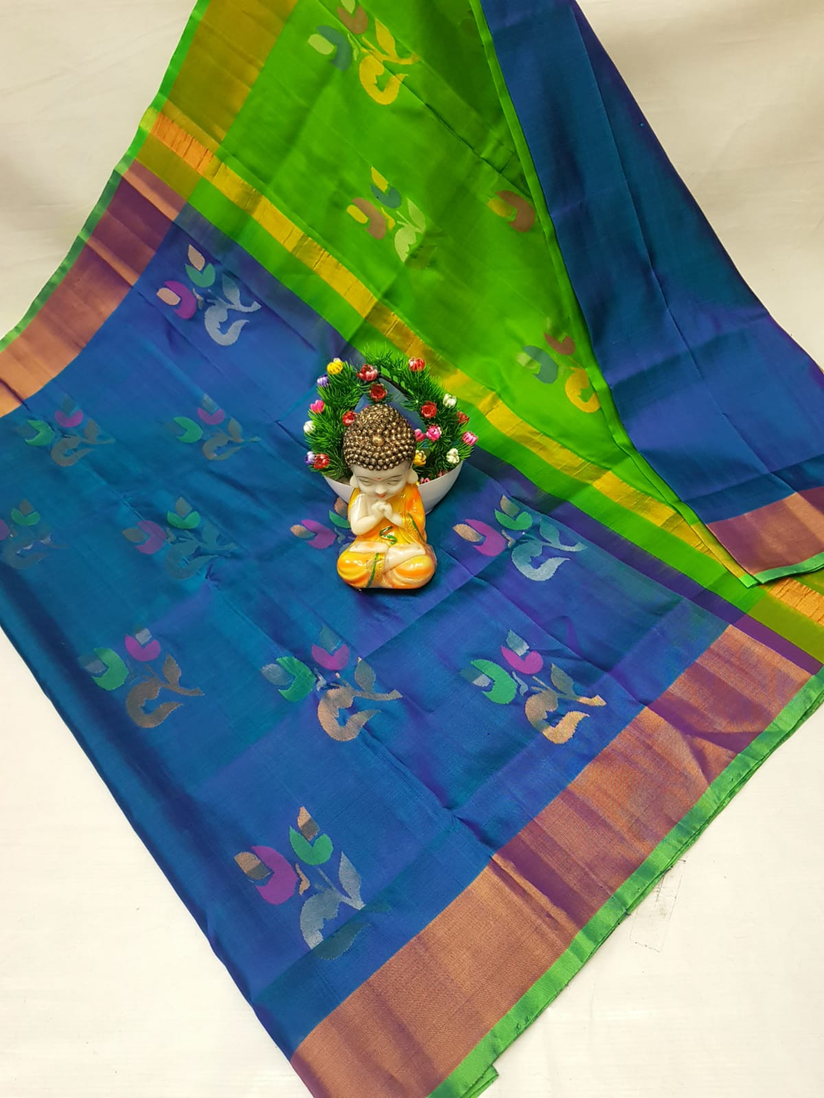 Uppada Jamdani Butta Design Saree