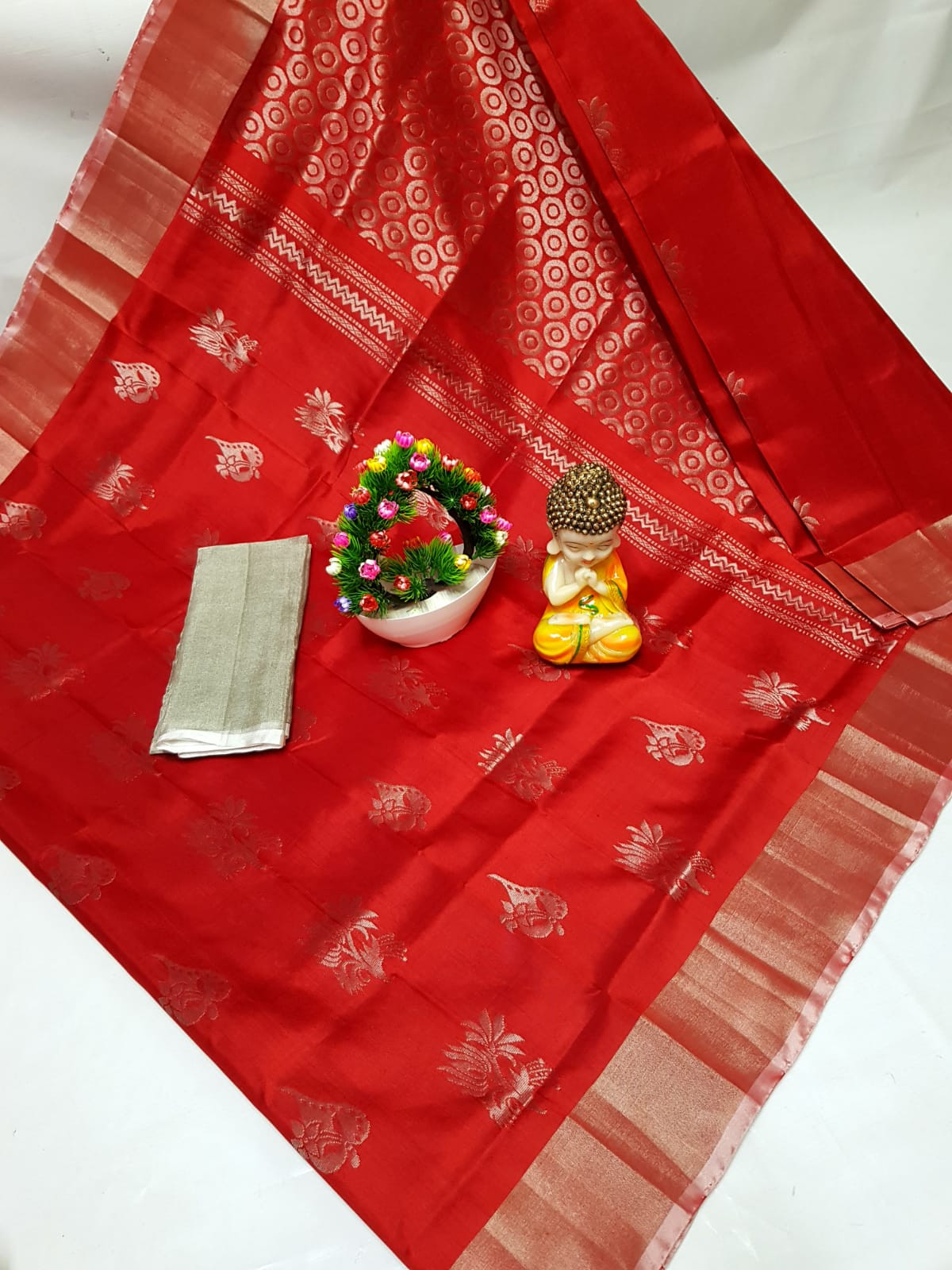 Uppada Pure Silk Silver Big Butta Saree