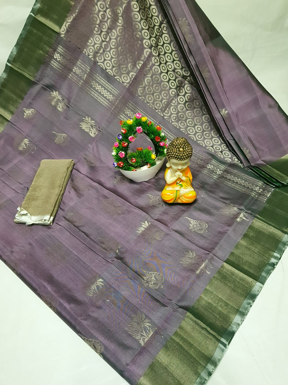 Uppada Pure Silk Silver Big Butta Saree