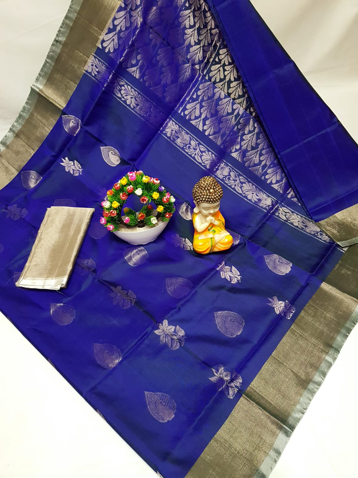 Uppada Pure Silk Silver Big Butta Saree