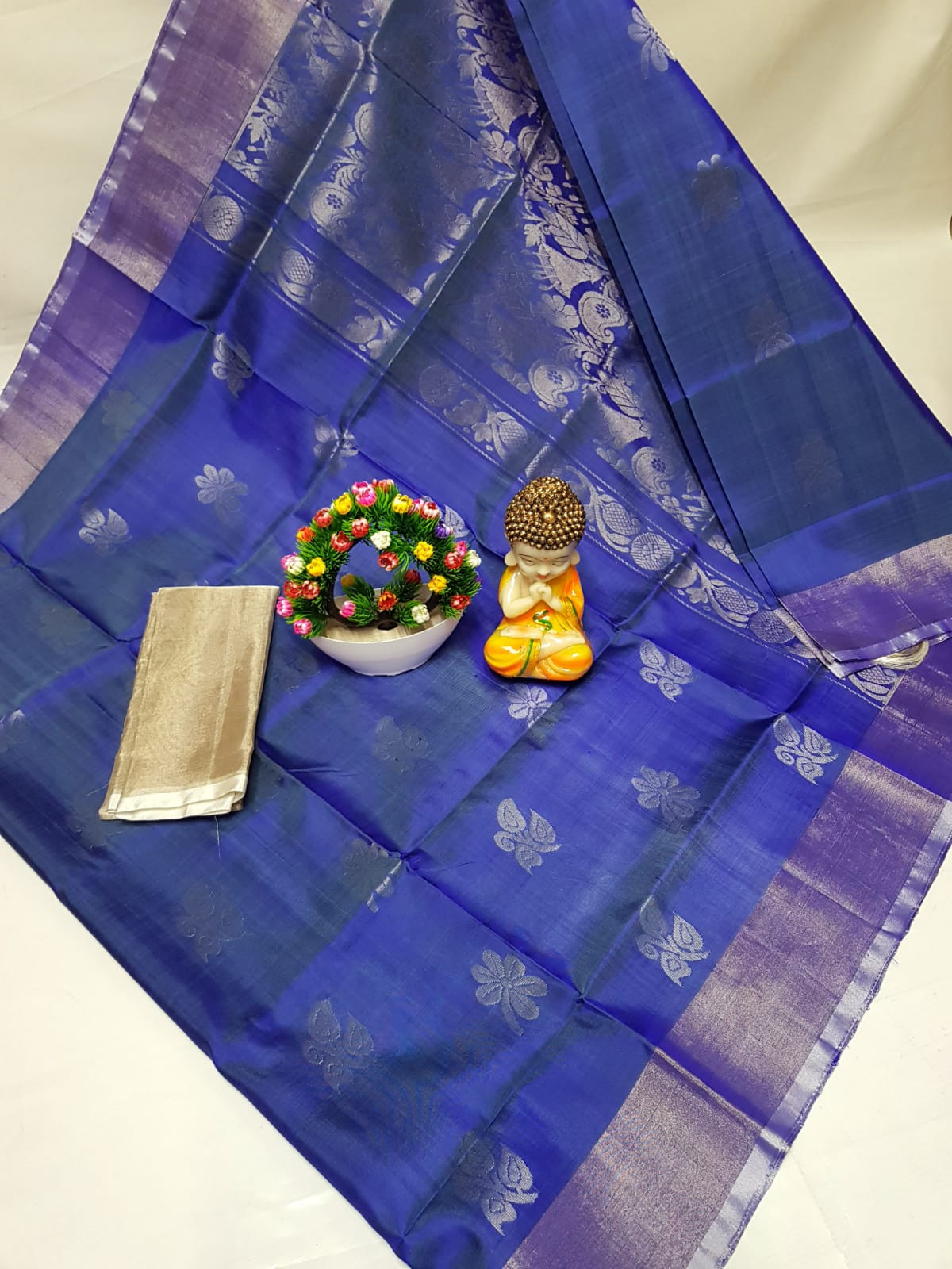 Uppada Pure Silk Silver Big Butta Saree