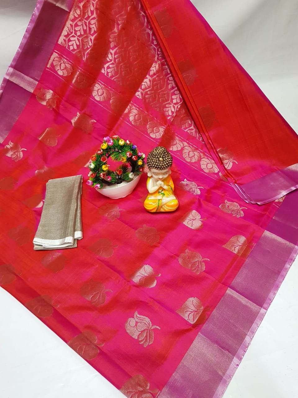 Uppada Pure Silk Silver Big Butta Saree