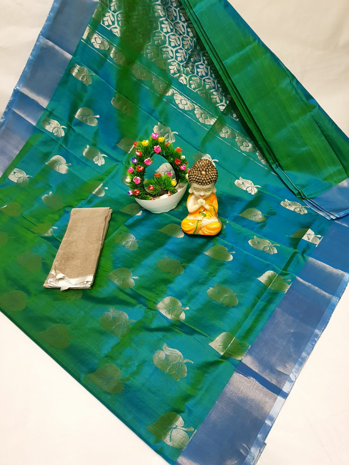 Uppada Pure Silk Silver Big Butta Saree