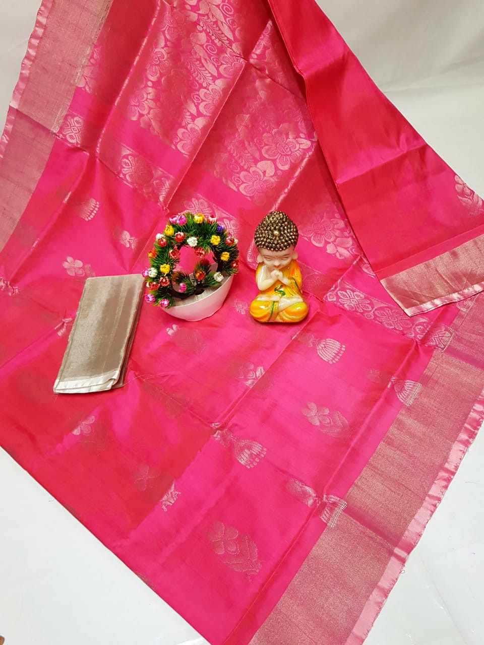 Uppada Pure Silk Silver Big Butta Saree