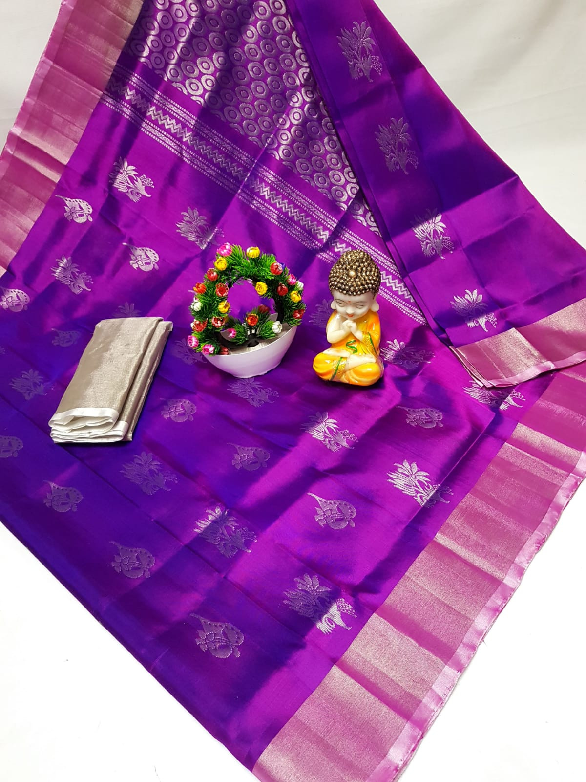 Uppada Pure Silk Silver Big Butta Saree
