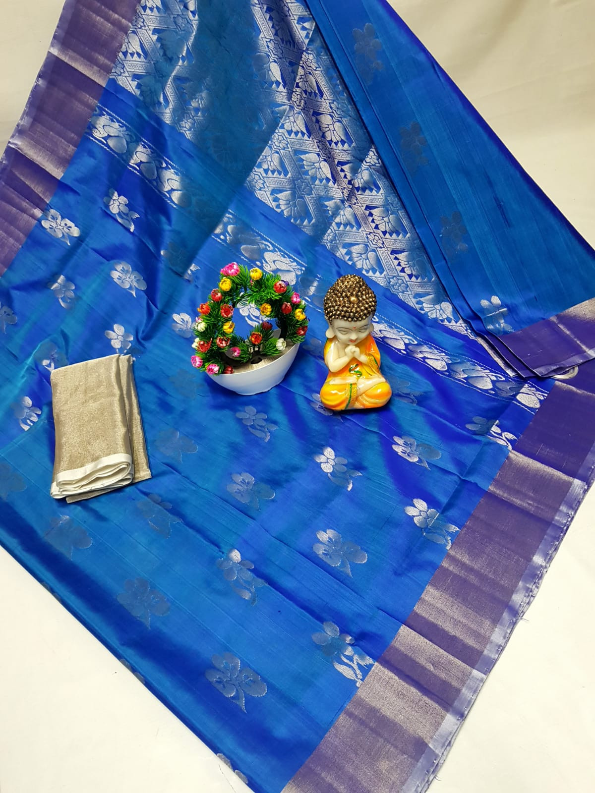 Uppada Pure Silk Silver Big Butta Saree