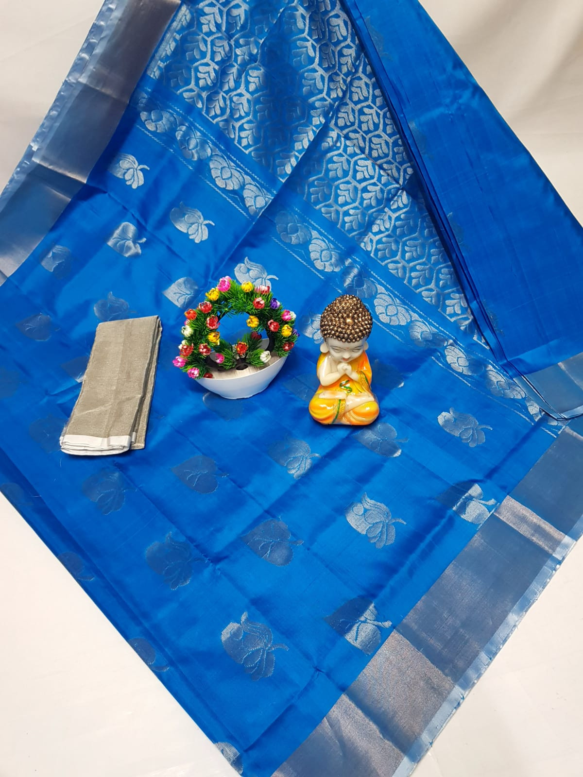 Uppada Pure Silk Silver Big Butta Saree