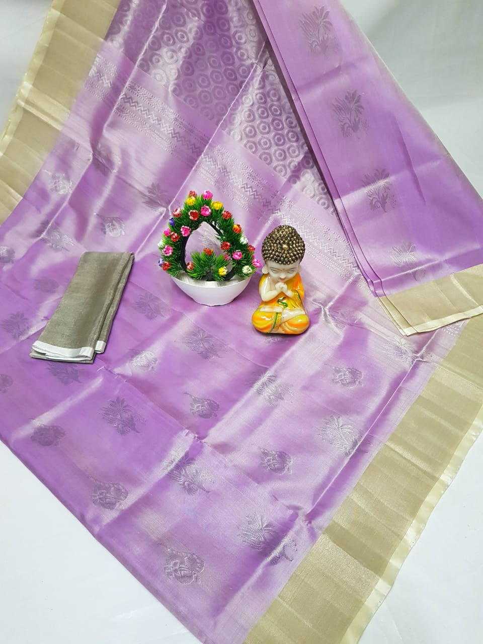 Uppada Pure Silk Silver Big Butta Saree