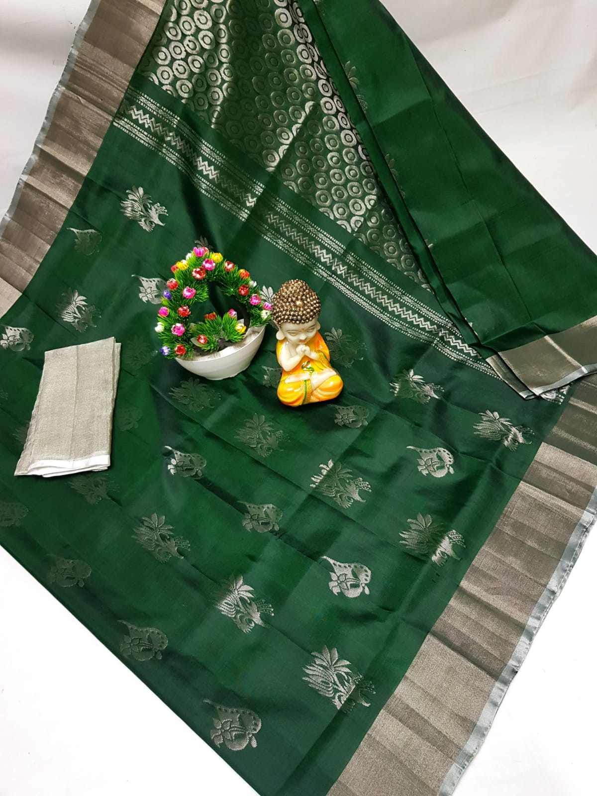 Uppada Pure Silk Silver Big Butta Saree