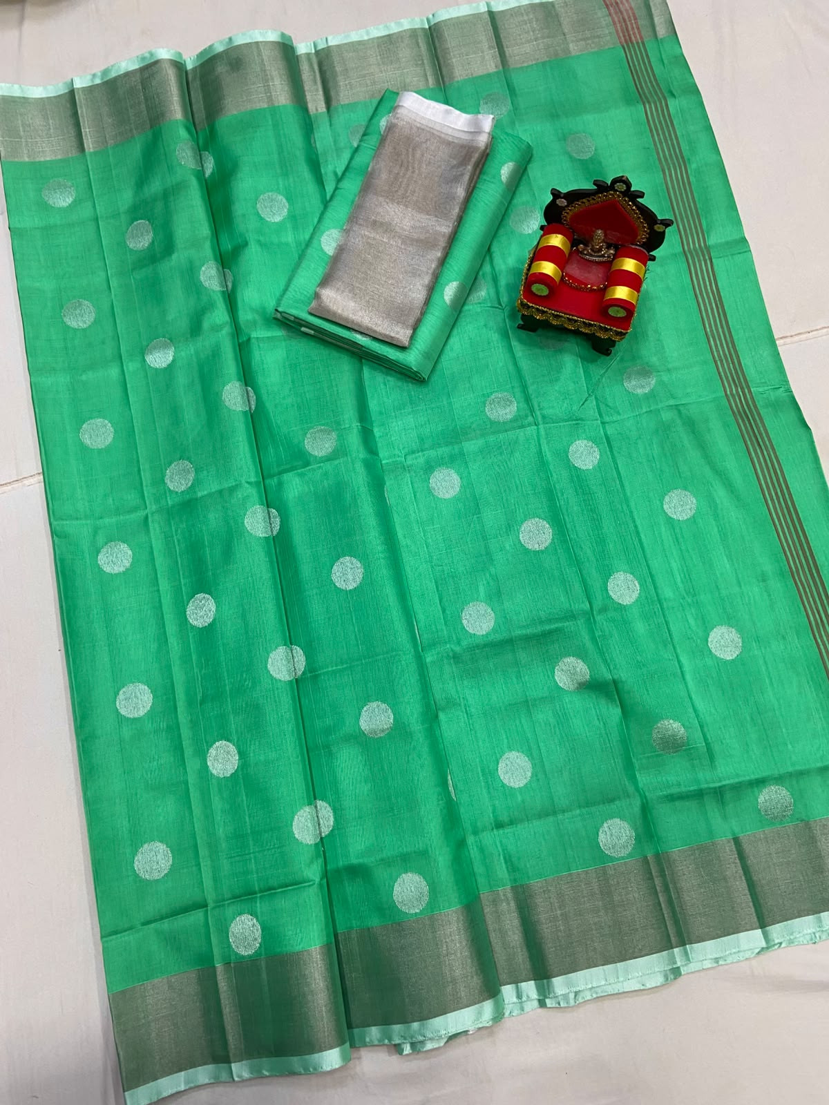 Uppada Pure Silk Coin Butta Saree