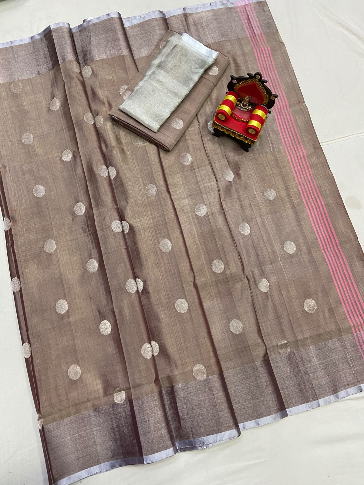Uppada Pure Silk Coin Butta Saree
