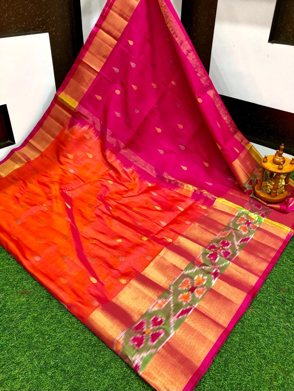 Uppada Pure Silk Pochampalli Border Saree