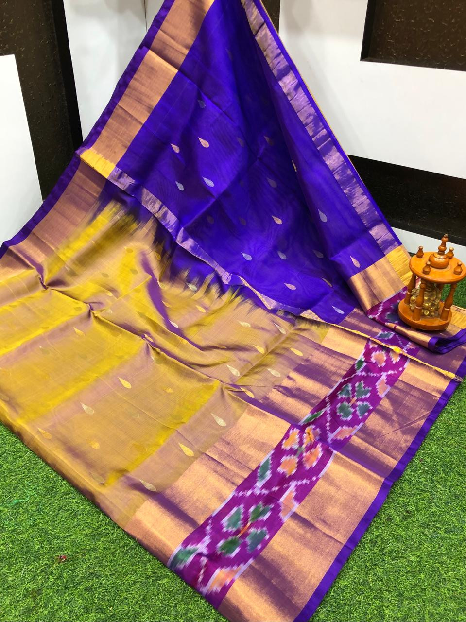 Uppada Pure Silk Pochampalli Border Saree