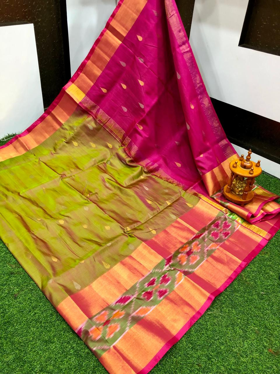 Uppada Pure Silk Pochampalli Border Saree
