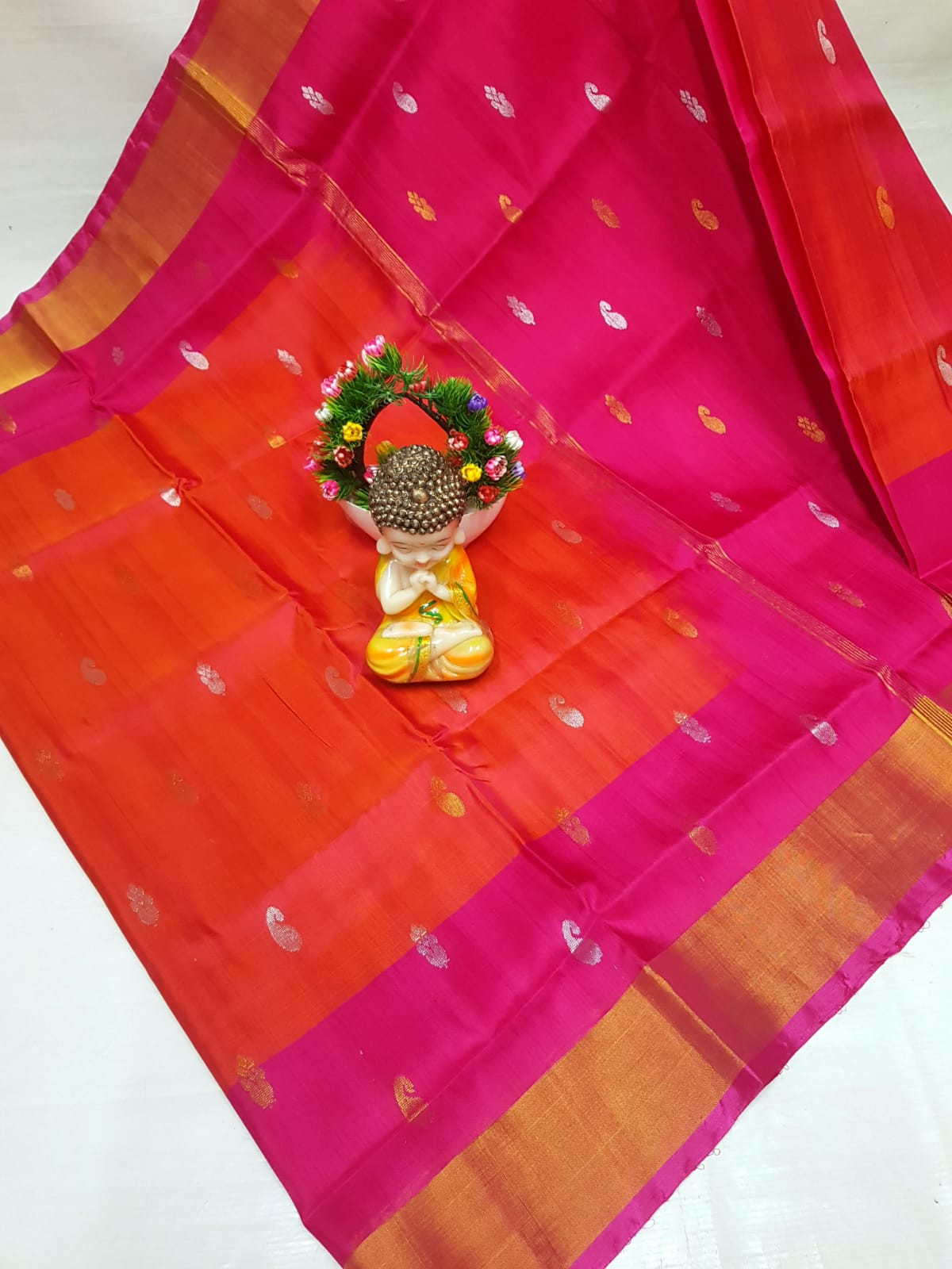 Uppada Pure Silk Nakshatra Butta Saree with Kaddi Border